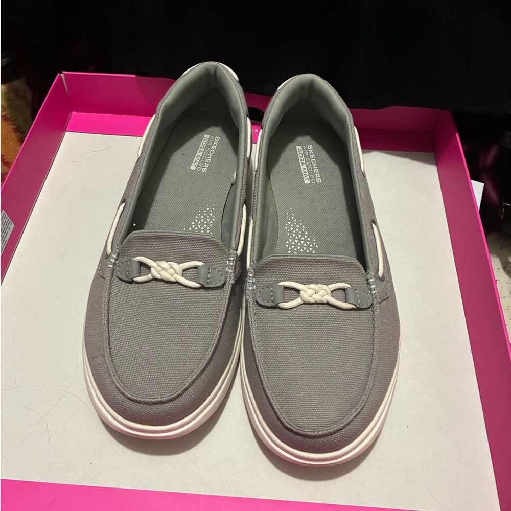 Sketchers Air Cooled Goga Mat Gray Women's Slip-On Shoes 8.5